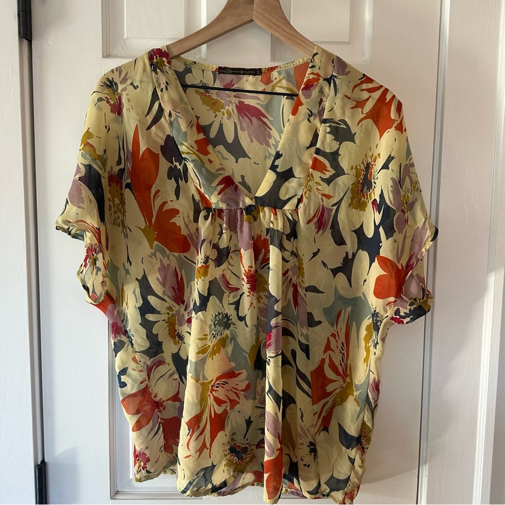 Inspire Multicolor Floral Blouse - Picture 2 of 6